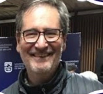 Dr. Raúl López